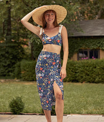 The Easy Breezy Voile Sarong - Strawberry Fields in Deep Sea